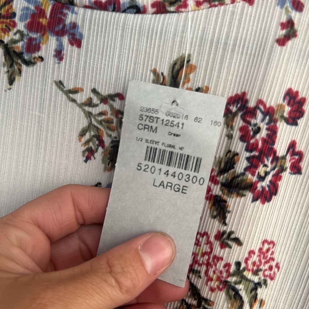 h.i.p. Floral Ribbed Top with Red and Blue Accents from buckle NWT - Picture 5 of 5